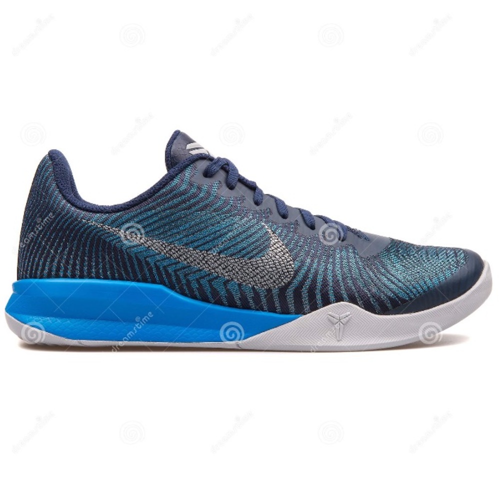 Nike Kobe Mentality 2 navy blue and marine sneaker (Size 6Y)